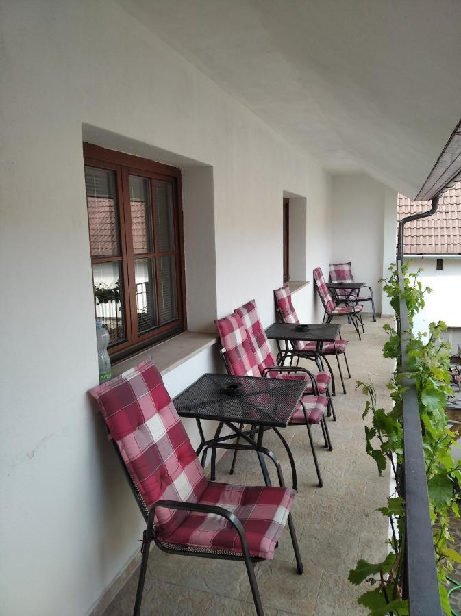 Alva Pension 2 มิคูลอฟ ภายนอก รูปภาพ